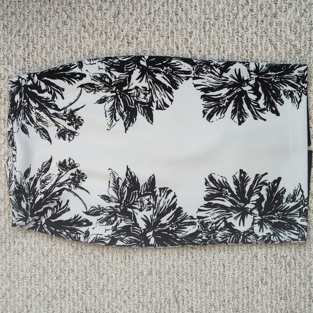 Limited Pencil Skirt
